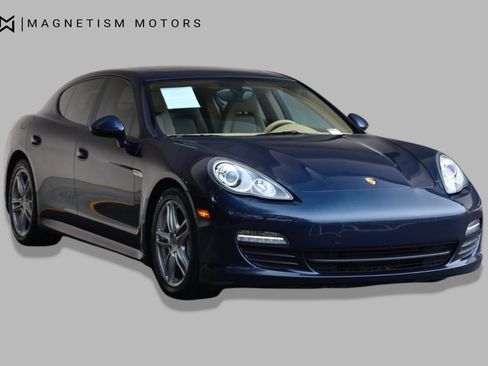 Used 2012 Porsche Panamera 4 image 4