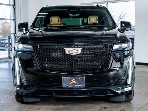Used 2021 Cadillac Escalade Sport w/ Driver Assist Tech Package image 3