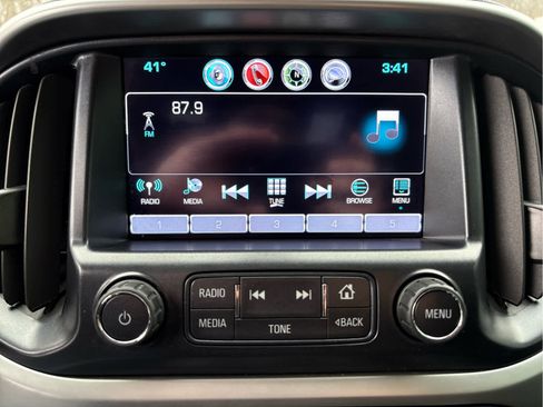 Used 2017 Chevrolet Colorado LT w/ LT Convenience Package image 20