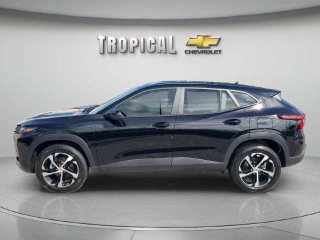 New 2026 Chevrolet Trax RS w/ Driver Confidence Package FWD image 2