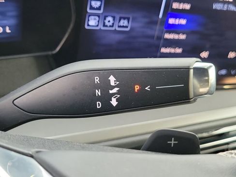 Certified 2025 Chevrolet Traverse LT AWD/4WD image 30