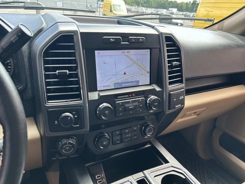 Used 2019 Ford F150 XLT w/ Equipment Group 302A Luxury RWD image 32