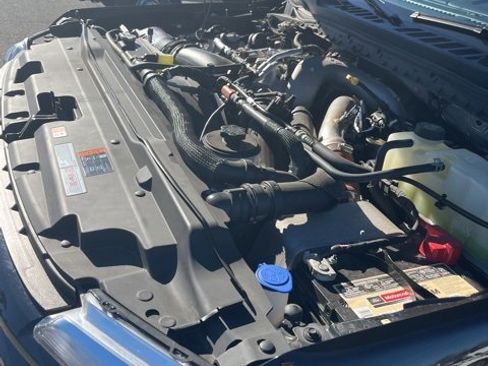 Used 2024 Ford F250 Lariat w/ Lariat Ultimate Package image 36