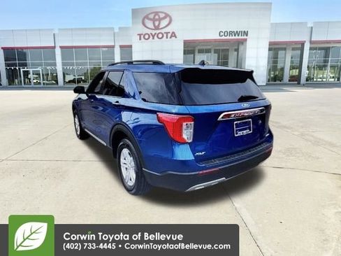 Used 2023 Ford Explorer XLT w/ Equipment Group 202A image 4