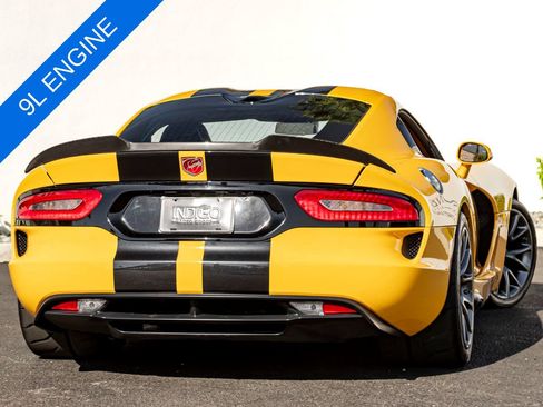 Used 2014 SRT Viper GTS w/ GTS Laguna Interior Package RWD image 6