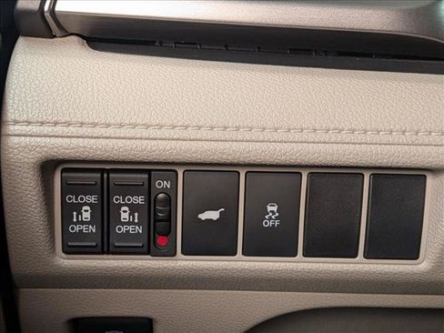 Used 2026 Honda Odyssey EX-L image 17
