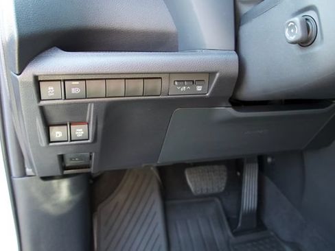 Used 2026 Toyota Sienna Limited AWD/4WD image 27