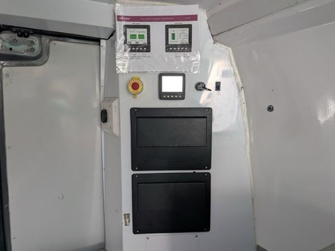 Used 2021 Mercedes-Benz Sprinter 4500 w/ Parking Package image 26