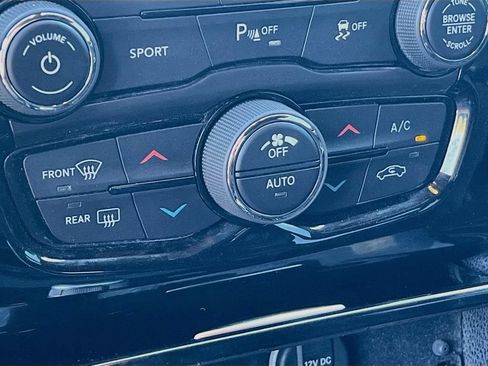 Used 2021 Chrysler 300 S RWD image 16