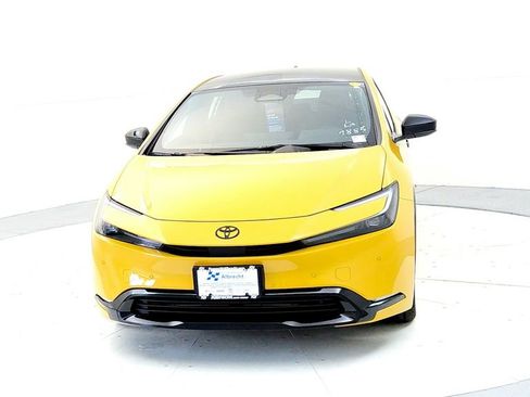 New 2026 Toyota Prius Plug-In Hybrid FWD image 8