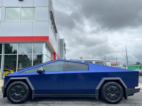 Used 2024 Tesla Cybertruck Cyberbeast AWD/4WD image 32