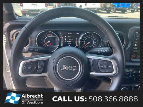 Used 2022 Jeep Gladiator Overland AWD/4WD image 26