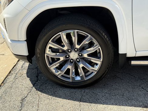 Used 2024 GMC Sierra 1500 Denali AWD/4WD image 39
