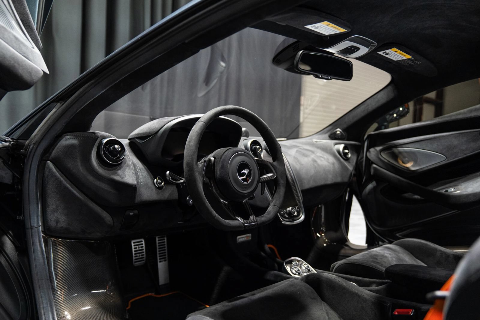Used 2019 McLaren 600LT RWD image 19