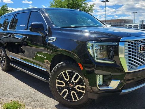 Used 2023 GMC Yukon Denali AWD/4WD image 1