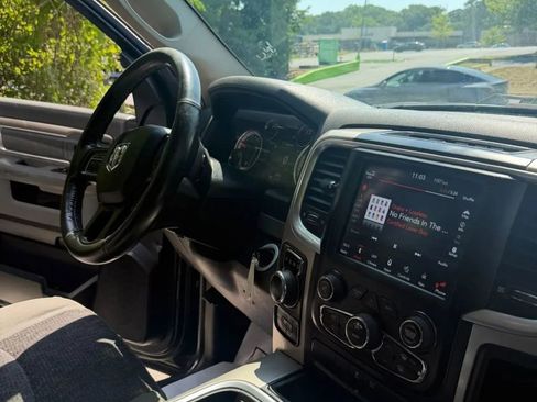 Used 2018 RAM 1500 Big Horn AWD/4WD image 9