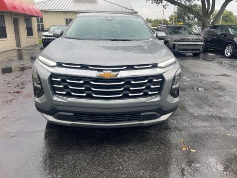 Used 2026 Chevrolet Equinox LT FWD image 9