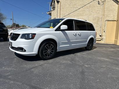 Used 2015 Dodge Grand Caravan SXT w/ Blacktop Package