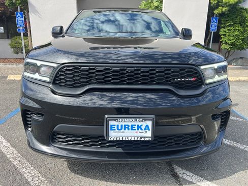 Used 2023 Dodge Durango GT image 2