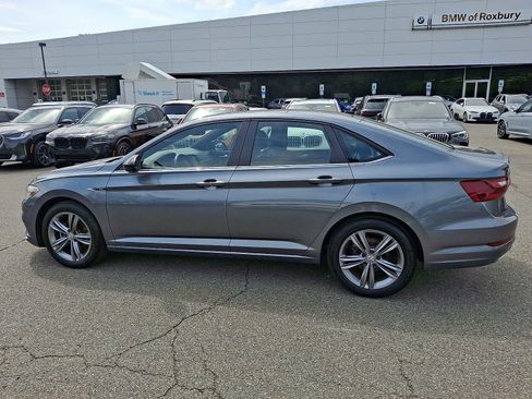 Used 2020 Volkswagen Jetta R-Line w/ R-Line Cold Weather Package FWD image 4
