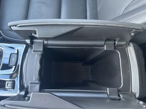 Used 2023 Buick Envision Essence image 29