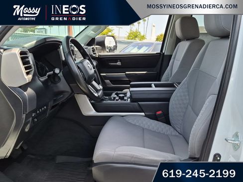 Used 2022 Toyota Tundra SR5 AWD/4WD image 13
