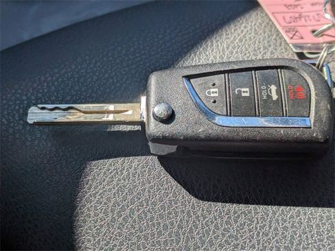 Used 2023 Toyota Camry SE image 26