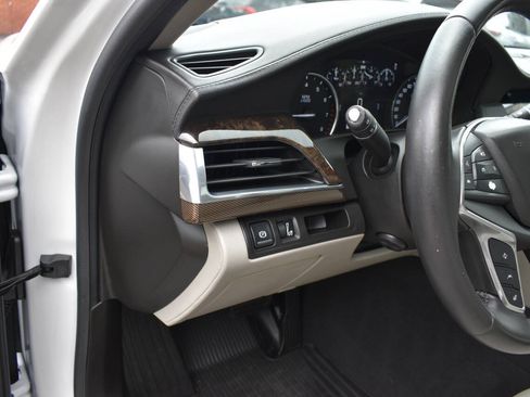 Used 2018 Cadillac CT6 Luxury AWD/4WD image 19