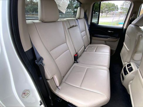 Used 2017 Honda Ridgeline RTL image 18