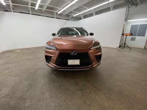 Used 2023 Lexus RX 500h F Sport image 9