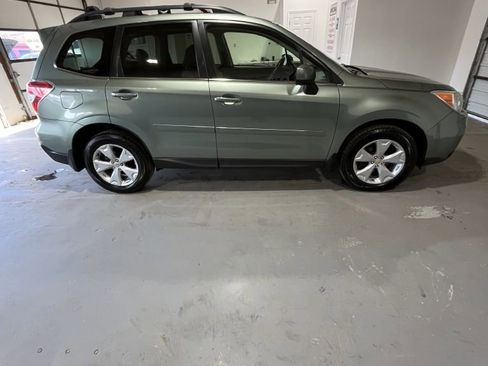 Used 2015 Subaru Forester 2.5i Limited image 2