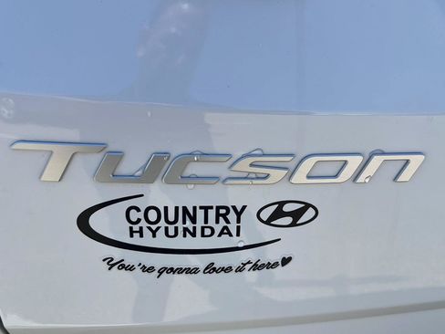 Used 2025 Hyundai Tucson SE AWD/4WD image 37