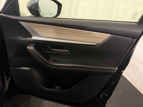 Certified 2025 MAZDA CX-90 3.3 Turbo w/ Preferred Package image 29