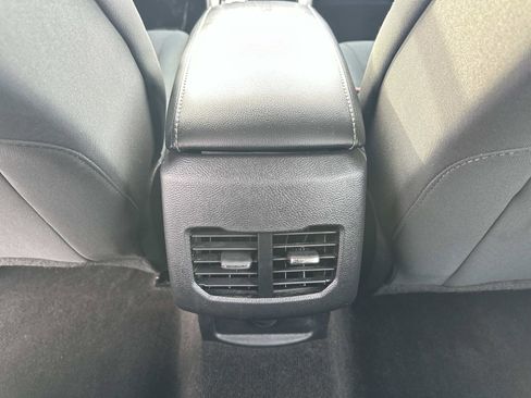 Used 2020 Ford Fusion SE image 13