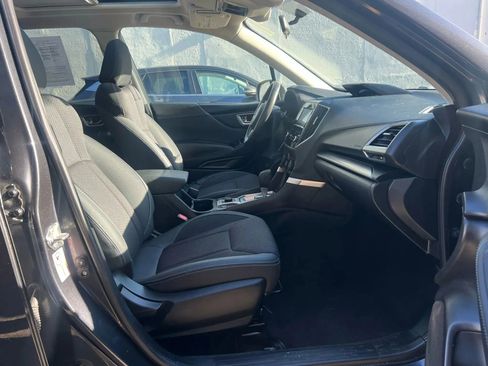 Used 2019 Subaru Forester Premium w/ All-Weather Package image 31