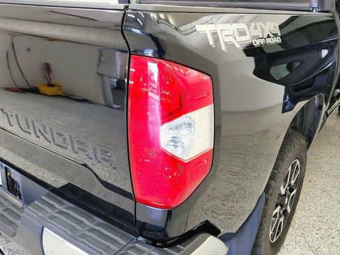 Used 2020 Toyota Tundra SR5 w/ TRD Off-Road Package AWD/4WD image 32
