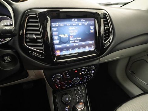 Used 2021 Jeep Compass Limited w/ Sun and Sound Group image 17