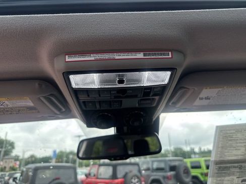 Used 2024 Toyota 4Runner TRD Off-Road Premium w/ Moonroof Package AWD/4WD image 24
