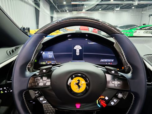 Used 2025 Ferrari Roma Spider RWD image 41