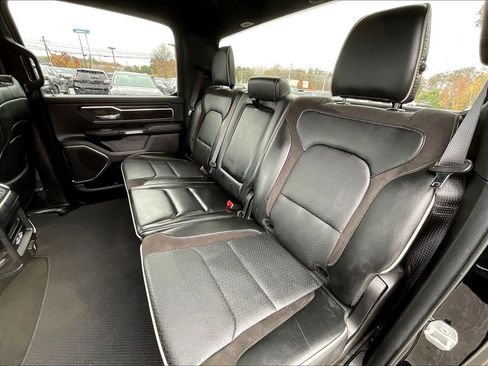 Used 2024 RAM 1500 Laramie image 14