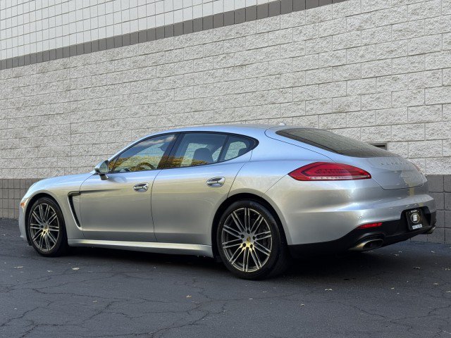 Used 2015 Porsche Panamera 4 AWD/4WD image 2