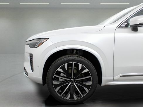 New 2026 Volvo XC90 B6 Ultra w/ Protection Package Premier image 33