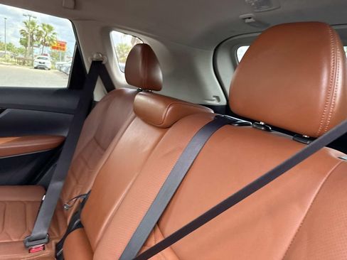 Used 2018 Nissan Rogue SL w/ Premium Package FWD image 14