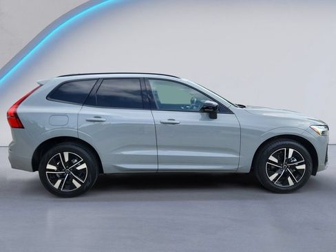 Used 2026 Volvo XC60 B5 Core w/ Climate Package AWD/4WD image 3