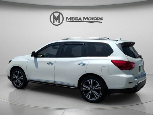 Used 2020 Nissan Pathfinder Platinum AWD/4WD image 4