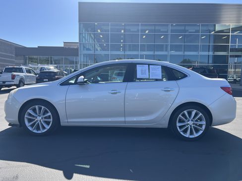 Used 2016 Buick Verano Leather w/ Experience Buick Package FWD image 2