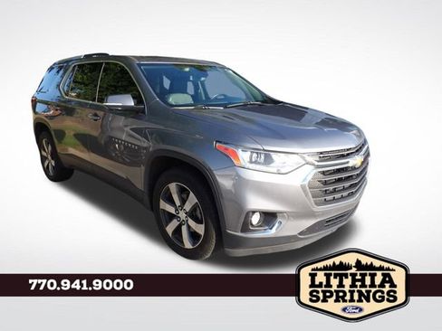 Used 2018 Chevrolet Traverse LT FWD image 1