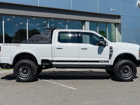 New 2026 Ford F250 Lariat w/ Black Appearance Package AWD/4WD image 4