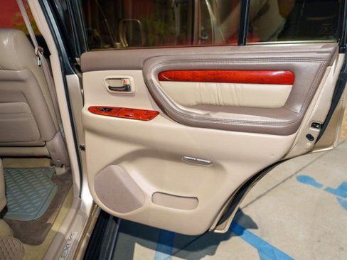 Used 2000 Lexus LX 470 4WD image 23