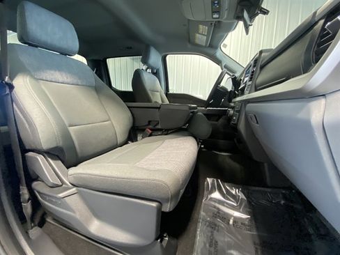 Used 2025 Ford F250 XLT image 26